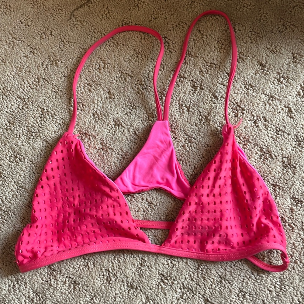Acacia top